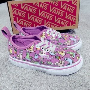 Llama Vans